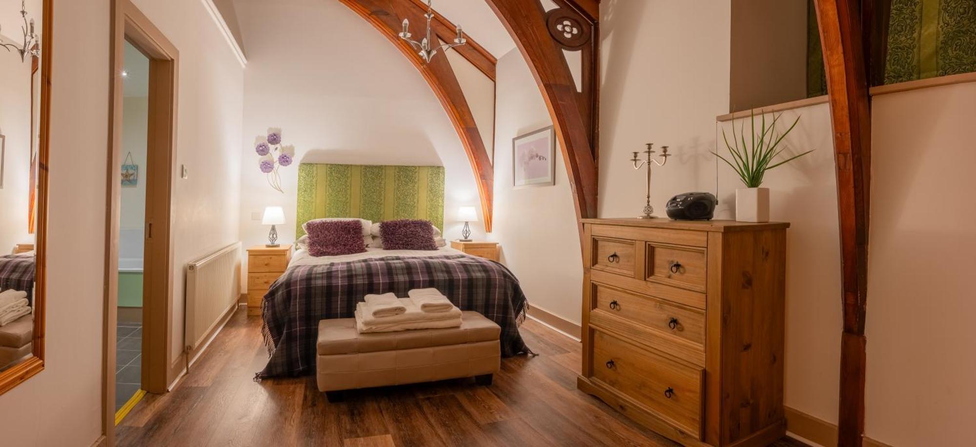 The Caledonian 3 Bedroom Self Catering Apartment In Historic Abbey Fort Augustus Exteriör bild